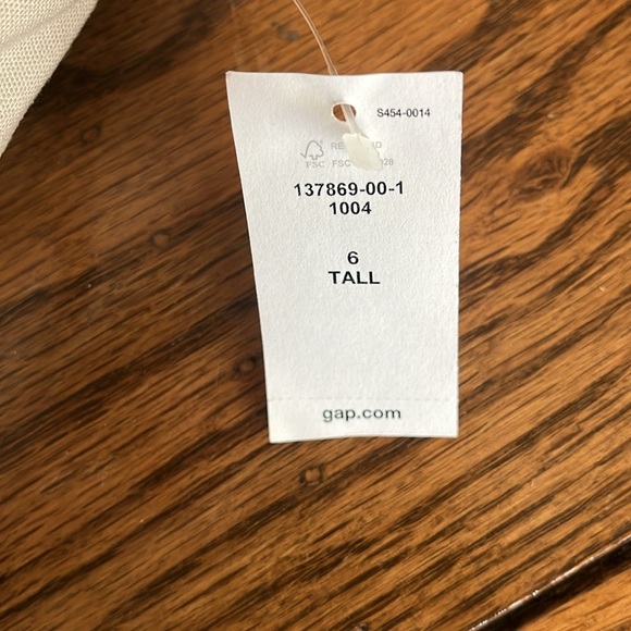 GAP Tan Knee-length Pencil Skirt - Picture 11 of 11